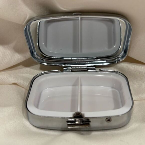 Stained Glass Hummingbird Travel Pill Box 2 Compartment Medicine Pill Case NEW - Picture 5 of 5